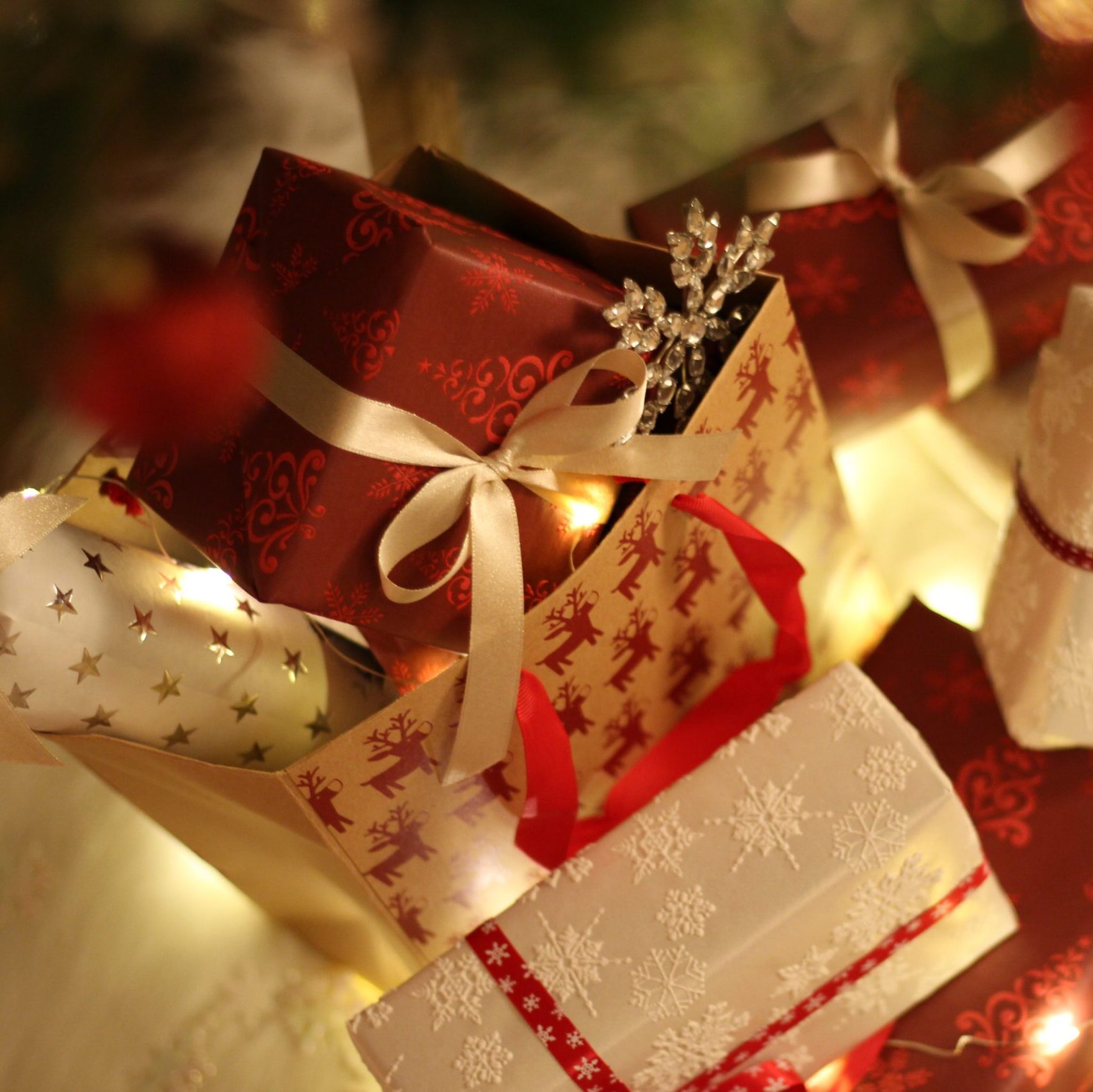 ハンガリーのクリスマス-家族の集まりとハンガリーの伝統的な贈り物